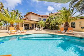 Amazing 4br4ba Villa w Pool Birdsanctuary Views