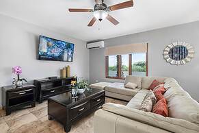 Amazing 4br4ba Villa w Pool Birdsanctuary Views