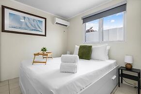 Lovely 3br2ba w Wifi Parking in Central Location