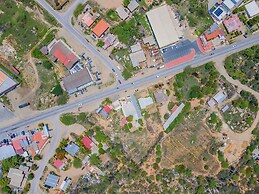 Lovely 3br2ba w Wifi Parking in Central Location