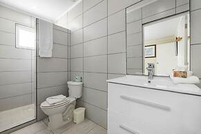 Lovely 3br2ba w Wifi Parking in Central Location