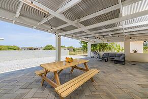 Lovely 3br2ba w Wifi Parking in Central Location