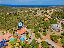 Nature Private Pool Gazebo Outdoor Dining