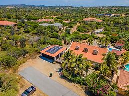 Nature Private Pool Gazebo Outdoor Dining