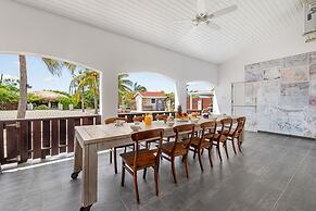 Nature Private Pool Gazebo Outdoor Dining