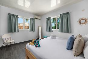 Nature Private Pool Gazebo Outdoor Dining