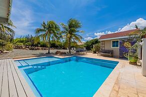 Nature Private Pool Gazebo Outdoor Dining