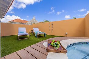 NEW 1BR Apartment Private Pool