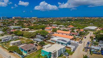 4BR 3BA Newly Built w Private Pool 5 min 2 Beach