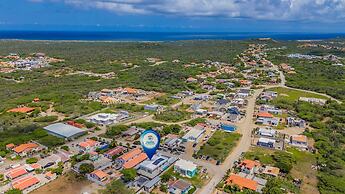 4BR 3BA Newly Built w Private Pool 5 min 2 Beach