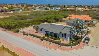 3br2ba Great Location Private Pool Amenities