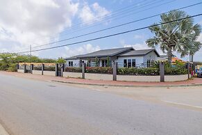 3br2ba Great Location Private Pool Amenities