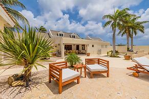 Charming Cunucu Home Pvt Pool Outdoor Kitchen