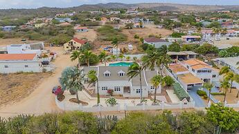 Charming Cunucu Home Pvt Pool Outdoor Kitchen