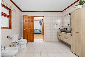 Charming Cunucu Home Pvt Pool Outdoor Kitchen