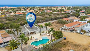 Charming Cunucu Home Pvt Pool Outdoor Kitchen