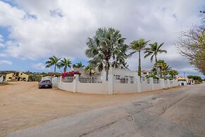Charming Cunucu Home Pvt Pool Outdoor Kitchen