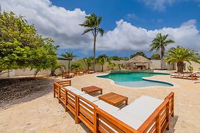 Charming Cunucu Home Pvt Pool Outdoor Kitchen