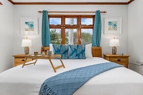 Charming Cunucu Home Pvt Pool Outdoor Kitchen