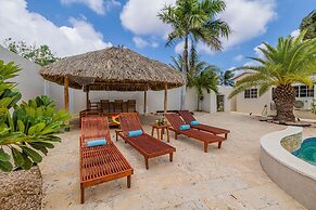 Charming Cunucu Home Pvt Pool Outdoor Kitchen