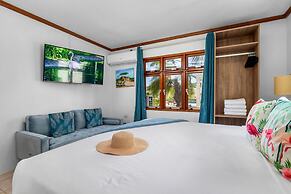 Charming Cunucu Home Pvt Pool Outdoor Kitchen