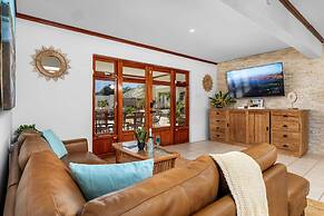 Charming Cunucu Home Pvt Pool Outdoor Kitchen