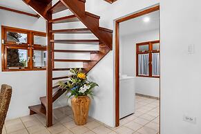 Charming Cunucu Home Pvt Pool Outdoor Kitchen