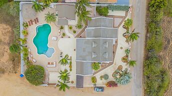 Charming Cunucu Home Pvt Pool Outdoor Kitchen