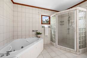 Charming Cunucu Home Pvt Pool Outdoor Kitchen