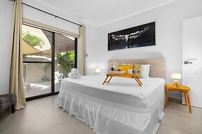 Modern 3br2ba 24 7 Security Pools Restaurant