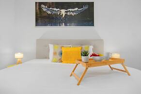 Modern 3br2ba 24 7 Security Pools Restaurant