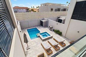 High-end Villa Walk to Beach Pool Ocean View