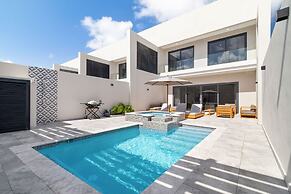 High-end Villa Walk to Beach Pool Ocean View