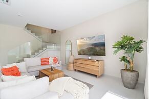 High-end Villa Walk to Beach Pool Ocean View