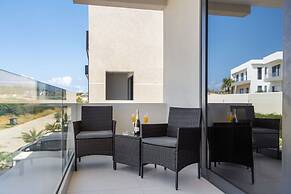 High-end Villa Walk to Beach Pool Ocean View