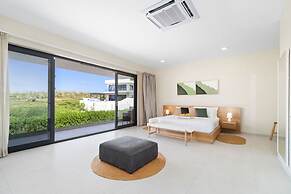 High-end Villa Walk to Beach Pool Ocean View