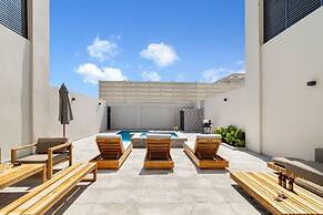 High-end Villa Walk to Beach Pool Ocean View