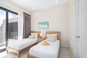 High-end Villa Walk to Beach Pool Ocean View