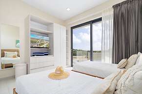 High-end Villa Walk to Beach Pool Ocean View