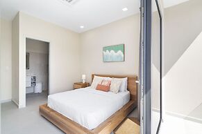 High-end Villa Walk to Beach Pool Ocean View