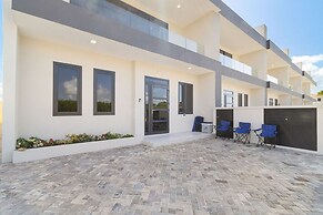 High-end Villa Walk to Beach Pool Ocean View
