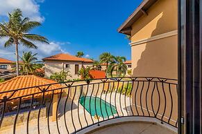 Gold Coast 4br4 5BA Villa w Privatepool Gym