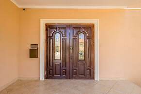 Gold Coast 4br4 5BA Villa w Privatepool Gym