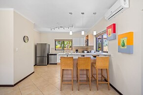 Gold Coast 4br4 5BA Villa w Privatepool Gym