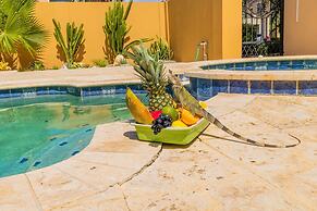 Gold Coast 4br4 5BA Villa w Privatepool Gym