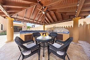 Gold Coast 4br4 5BA Villa w Privatepool Gym