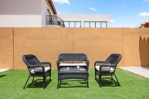 Gold Coast 4br4 5BA Villa w Privatepool Gym