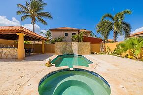 Gold Coast 4br4 5BA Villa w Privatepool Gym
