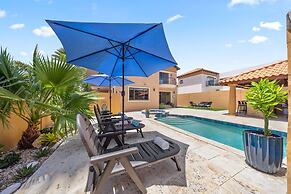 Gold Coast 4br4 5BA Villa w Privatepool Gym