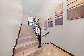 Gold Coast 4br4 5BA Villa w Privatepool Gym